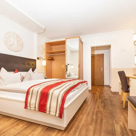 Готель Garni Sonnhof 4*